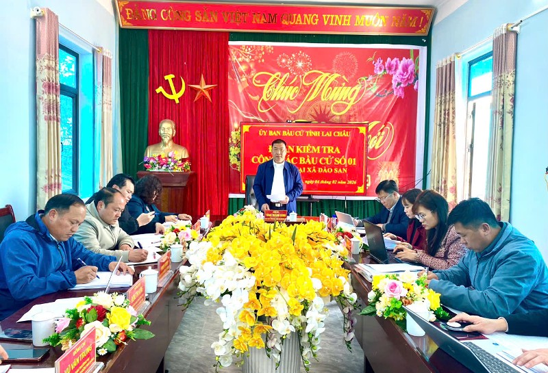 Đoàn kiểm tra số 1 Ủy ban Bầu cử tỉnh kiểm tra công tác chuẩn bị bầu cử tại xã Dào San