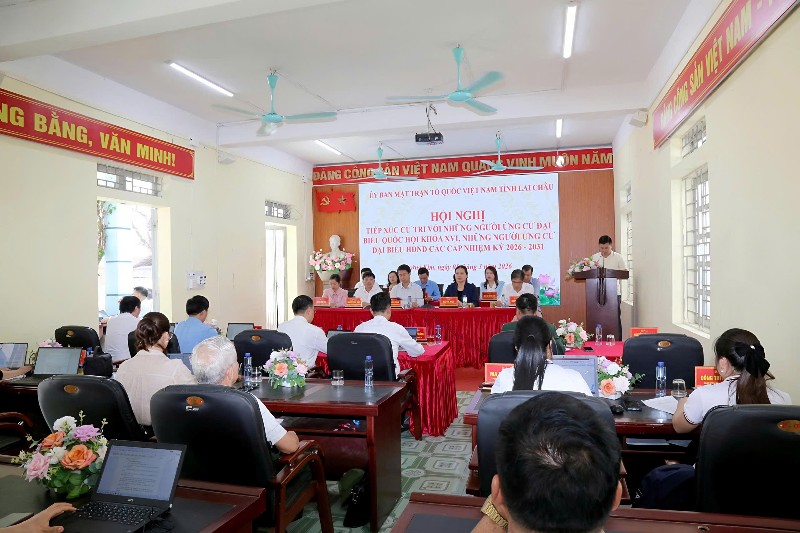 Hội nghị tiếp xúc cử tri với những người ứng cử đại biểu Quốc hội khóa XVI, HĐND các cấp, nhiệm kỳ 2026 - 2031 tại xã Mường Kim