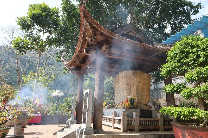 “Bia cổ hoài lai” – Báu vật truyền đời