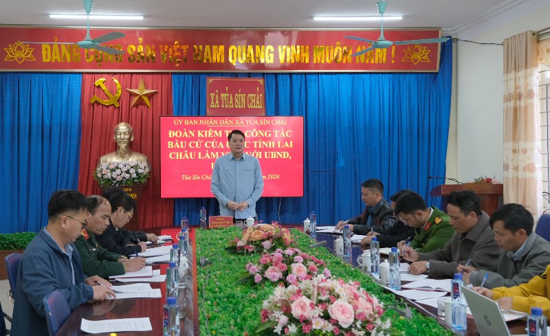 Đoàn Kiểm tra của Ủy ban bầu cử tỉnh làm việc tại xã Tủa Sín Chải