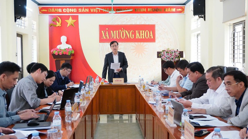 Đoàn giám sát số 8 kiểm tra công tác chuẩn bị bầu cử tại xã Mường Khoa