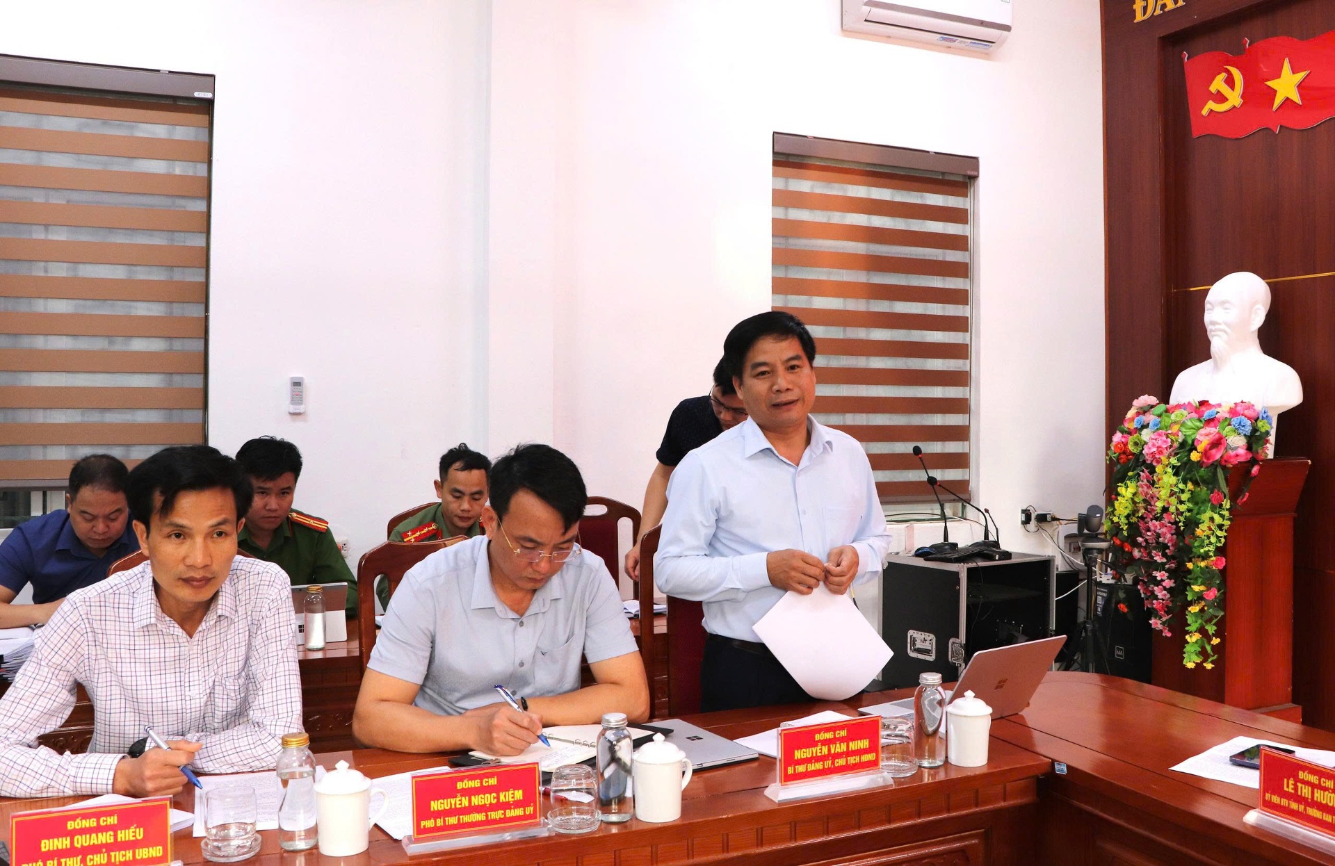 phát biểu phát biểu