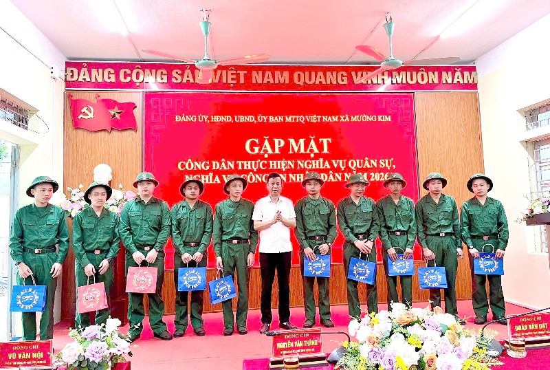 Gặp mặt công dân thực hiện nghĩa vụ quân sự, nghĩa vụ tham gia Công an Nhân dân năm 2026