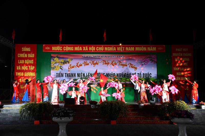 Giao lưu văn nghệ: Thắp lửa truyền thống tiễn thanh niên lên đường nhập ngũ