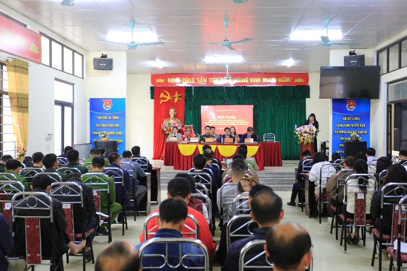 Hội nghị tiếp xúc cử tri với những người ứng cử đại biểu Quốc hội khóa XVI, HĐND các cấp, nhiệm kỳ 2026 - 2031 tại xã Tà Tổng.