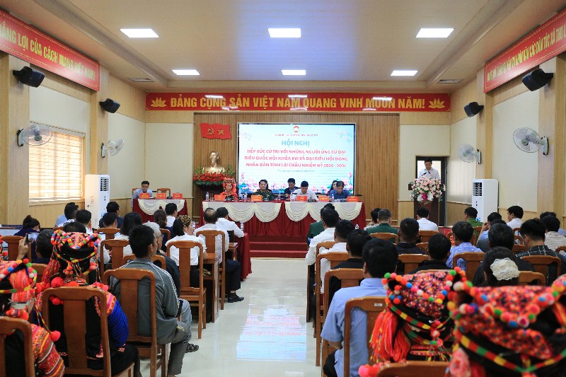 Hội nghị tiếp xúc cử tri với những người ứng cử đại biểu Quốc hội và HĐND tỉnh nhiệm kỳ 2026 - 2031 tại xã Thu Lũm