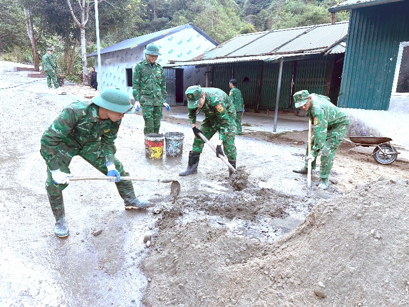 Chung sức xây dựng mái ấm nơi biên cương