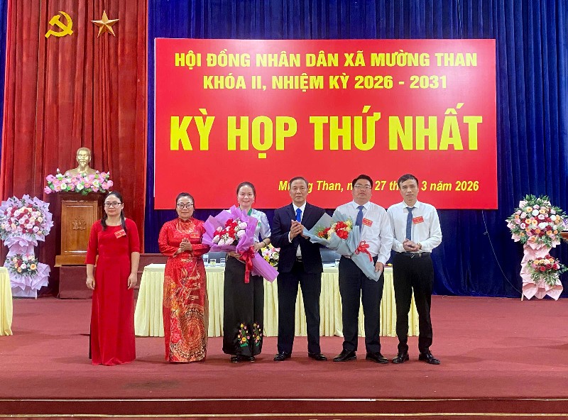 Kỳ họp thứ nhất HĐND xã Mường Than khoá II