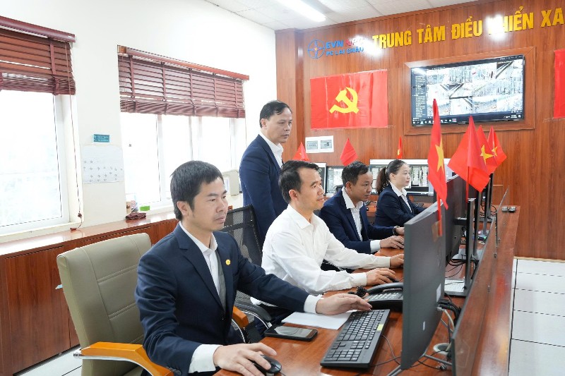 Trung tâm điều khiển xa – Dấu ấn chuyển đổi số của Công ty Điện lực Lai Châu
