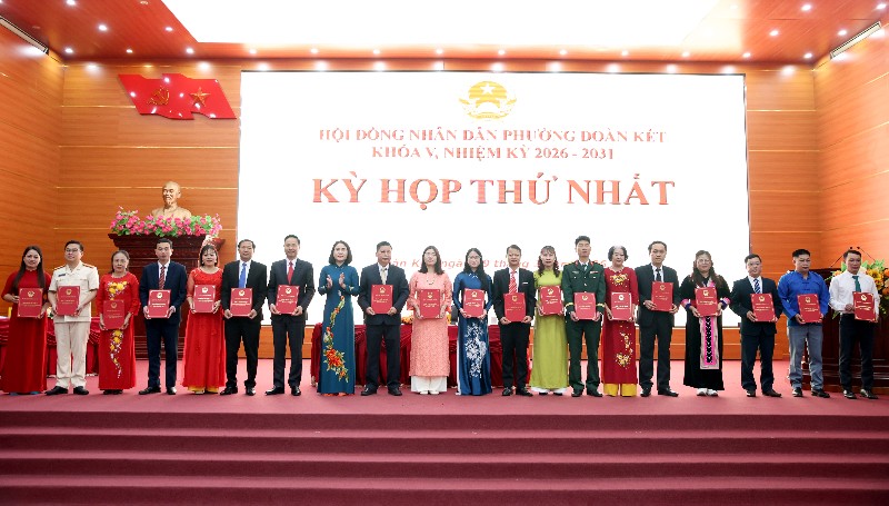 Kỳ họp thứ nhất HĐND phường Đoàn Kết khóa V