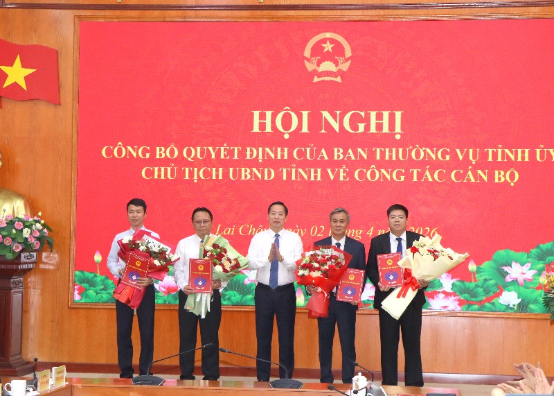 Công bố quyết định của Ban Thường vụ Tỉnh ủy, Chủ tịch UBND tỉnh về công tác cán bộ