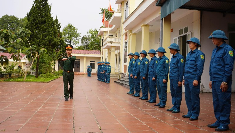 Xã Tả Lèng khai mạc huấn luyện dân quân năm 2026