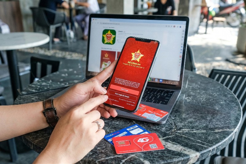 Từ 15/4, chính thức có thể xác thực sim chính chủ qua VNeID