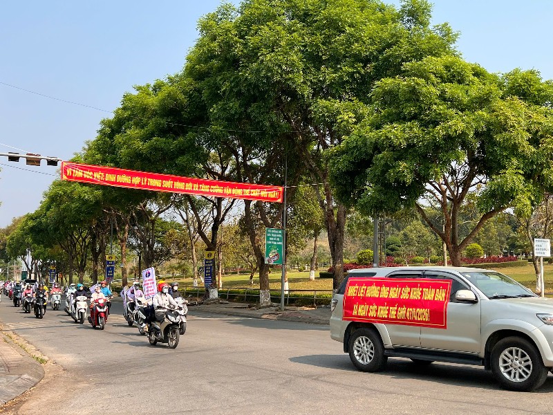 Mít tinh phát động Ngày Sức khỏe toàn dân 7/4