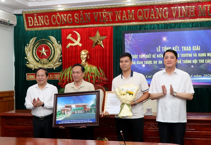 Trao giải Cuộc thi thiết kế kiến trúc cổng trường nội trú liên cấp tại các xã biên giới tỉnh