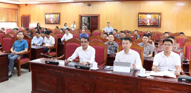 Nghiên cứu, học tập, quán triệt và triển khai thực hiện Nghị quyết Đại hội XIV của Đảng cho đại biểu các cơ quan báo chí, xuất bản và văn nghệ sĩ, trí thức