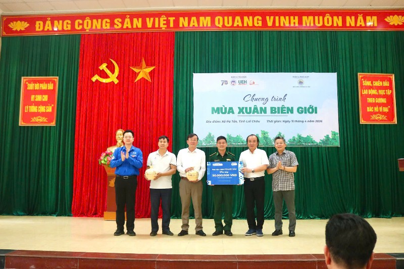 Chương trình “Mùa xuân biên giới”