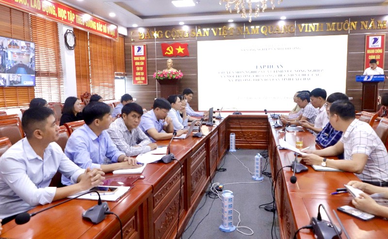 Tập huấn chuyên môn, nghiệp vụ về lĩnh vực nông nghiệp và môi trường