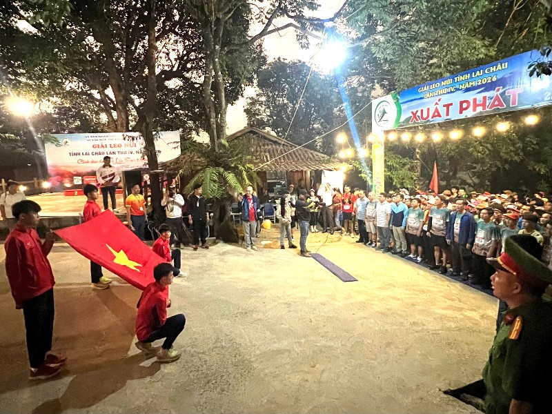 Hơn 300 vận động viên tham gia Giải leo núi tỉnh Lai Châu lần thứ IV, năm 2026