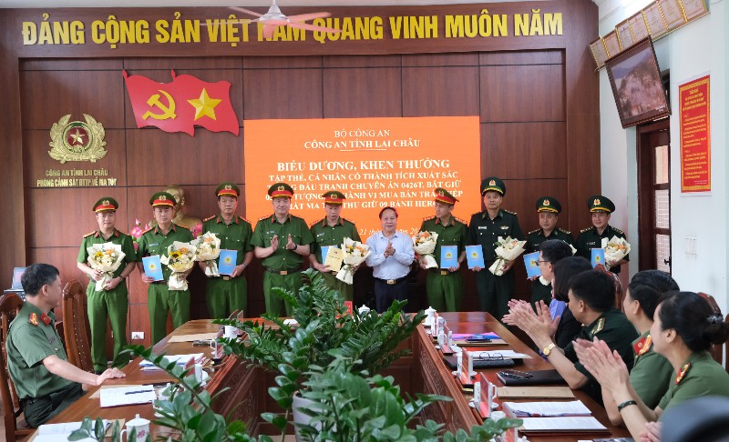 Lai Châu biểu dương, khen thưởng các tập thể, cá nhân đấu tranh chuyên án về ma túy