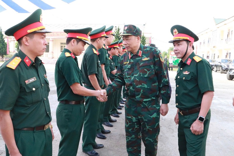 Tọa đàm Phát triển kinh tế - xã hội gắn với xây dựng thế trận quốc phòng toàn dân