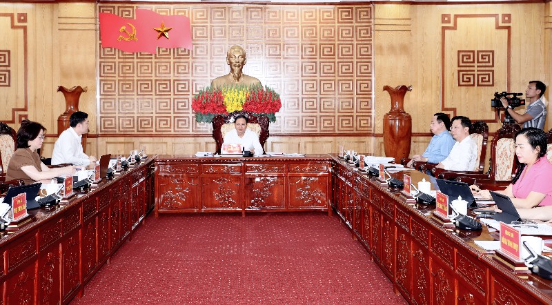  Bí thư Tỉnh ủy Lê Minh Ngân chủ trì họp Ban Thường vụ, quyết định nhiều vấn đề then chốt