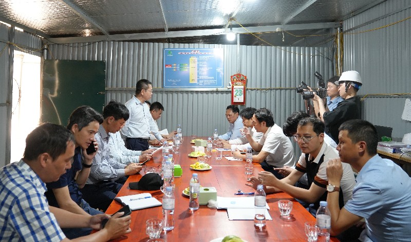 Tập đoàn Công nghiệp – Năng lượng Quốc gia kiểm tra tiến độ dự án Trường Phổ thông Nội trú liên cấp Tiểu học và THCS Phong Thổ