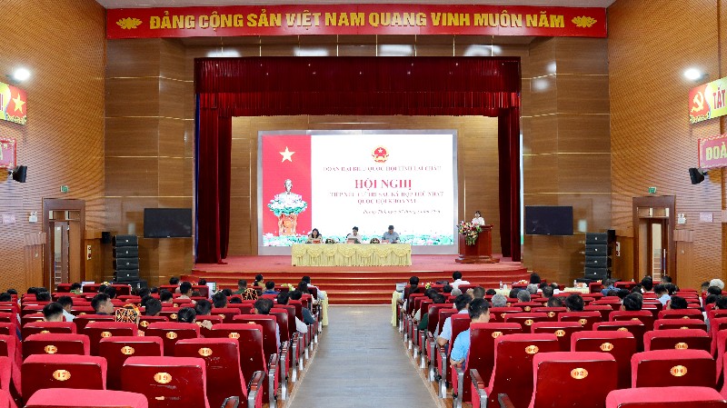 Đoàn Đại biểu Quốc hội tỉnh lắng nghe, tiếp thu ý kiến cử tri xã Phong Thổ 