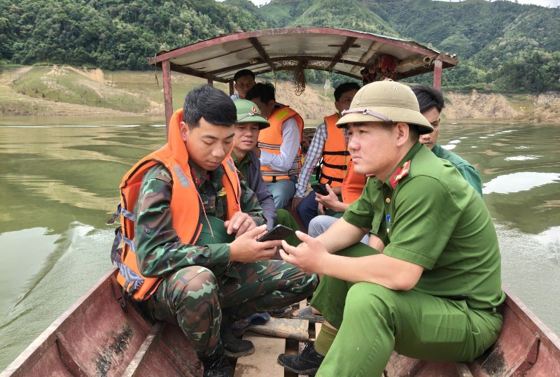 Đã tìm thấy thi thể nạn nhân mất tích khi đi soi cá trên sông Nậm Mu