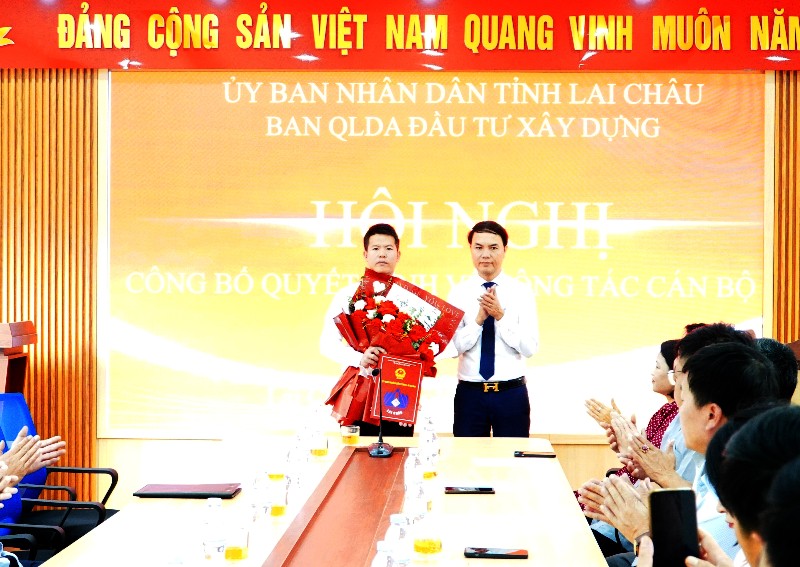 Đồng chí Lê Bá Sơn giữ chức Phó Giám đốc Ban Quản lý Dự án đầu tư xây dựng tỉnh