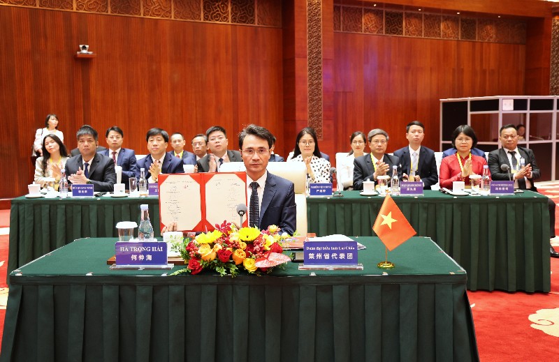 Nỗ lực thúc đẩy con thuyền hợp tác Việt - Trung phát triển mạnh mẽ