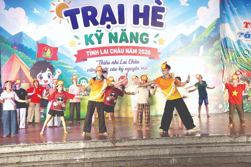 Trẻ em hạnh phúc, an toàn, vững bước trong kỷ nguyên số