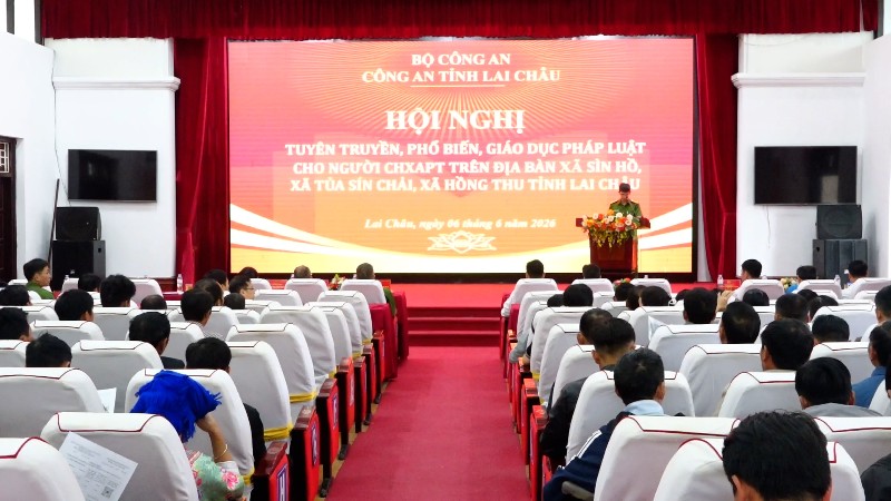 Tuyên truyền, phổ biến, giáo dục pháp luật cho 120 người chấp hành xong án phạt tù