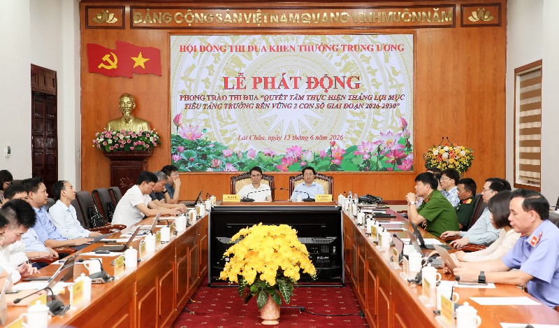 Lễ phát động Phong trào thi đua “Quyết tâm thực hiện thắng lợi mục tiêu tăng trưởng bền vững 2 con số giai đoạn 2026-2030”