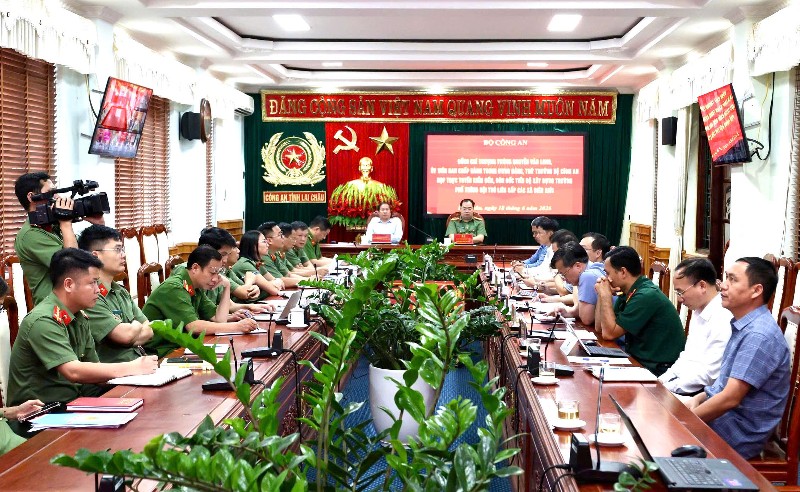 Hội nghị giao ban trực tuyến kiểm đếm, đôn đốc tiến độ xây dựng trường phổ thông dân tộc nội trú liên cấp các xã biên giới