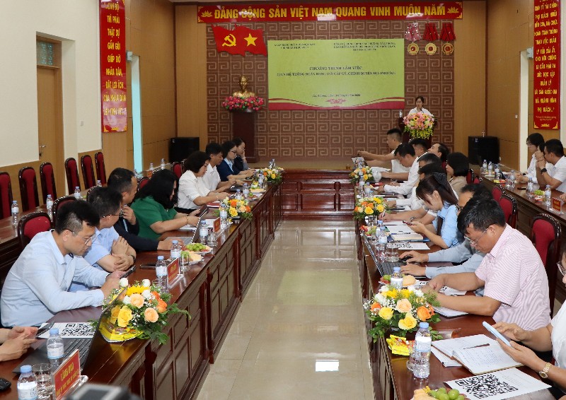 Làm việc giữa hệ thống ngân hàng với cấp ủy, chính quyền địa phương