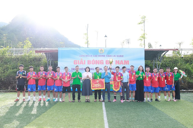  Bế mạc Giải bóng đá nam đoàn viên, công nhân, viên chức lao động năm 2026