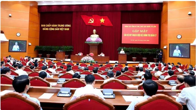 Nhìn thẳng vào thực tiễn để đổi mới mạnh mẽ công tác quy hoạch, sử dụng cán bộ