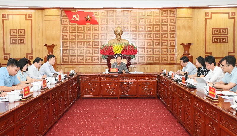 Bí thư Tỉnh uỷ Lê Minh Ngân: Ưu tiên các dự án sản xuất chăn nuôi tập trung quy mô lớn, tạo động lực phát triển của tỉnh 