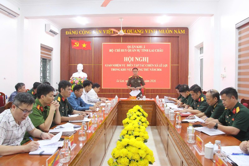 Hội nghị giao nhiệm vụ Diễn tập tác chiến xã Lê Lợi trong khu vực phòng thủ