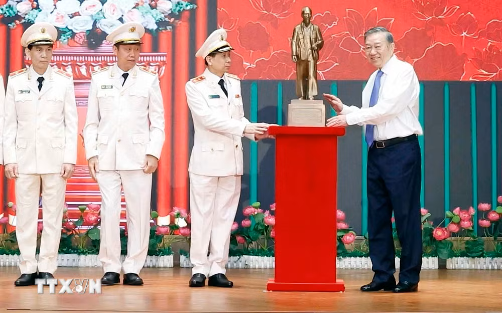 Tổng Bí thư, Chủ tịch nước Tô Lâm: Xây dựng lực lượng kỹ thuật nghiệp vụ là chuyên gia hàng đầu về KHCN
