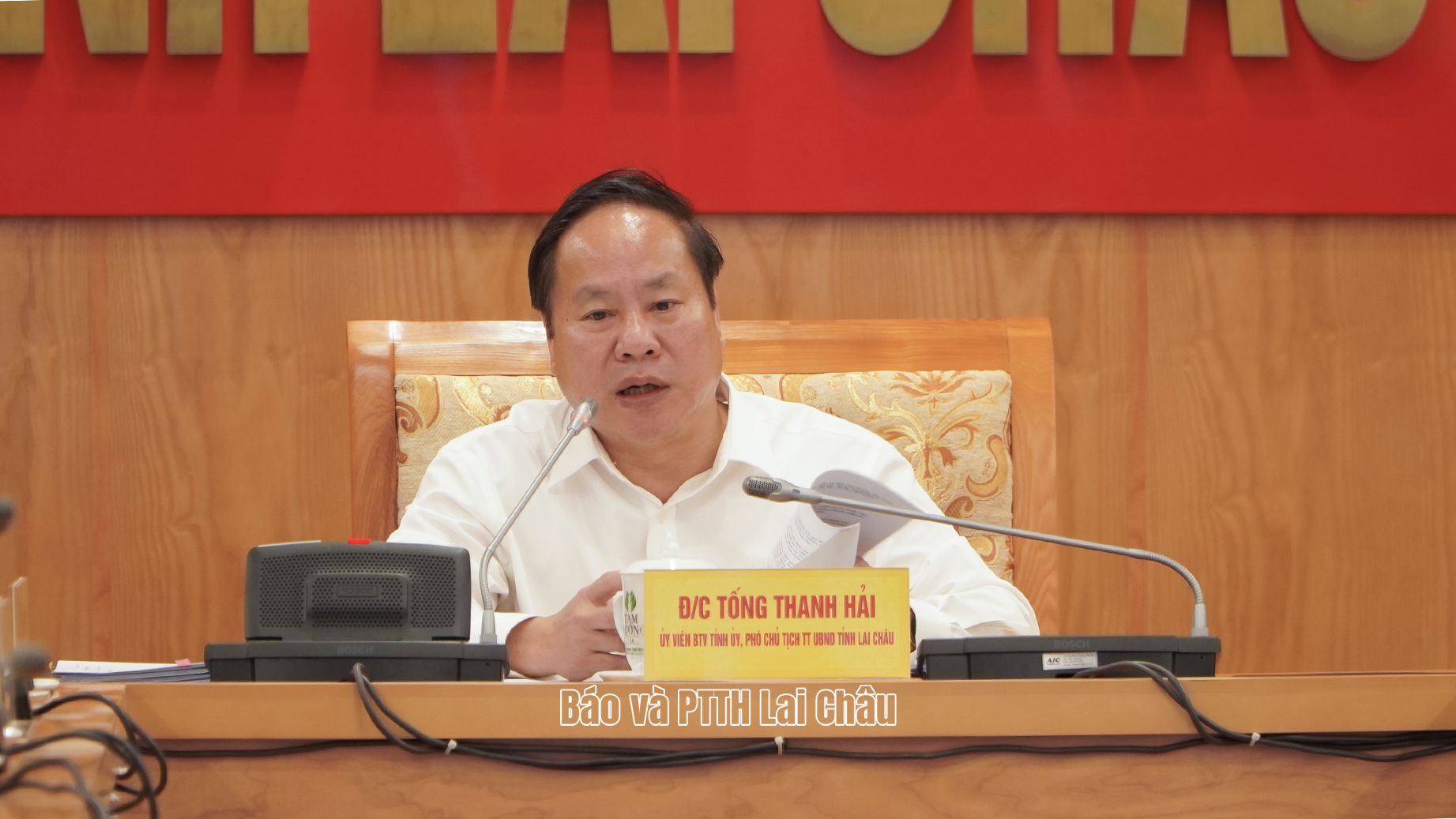Đồng chí Tống Thanh Hải - Phó Chủ tịch Thường trực UBND tỉnh, Trưởng Ban Chỉ đạo tỉnh về khám sức khỏe định kỳ hoặc khám sàng lọc miễn phí cho người dân chủ trì Hội nghị 