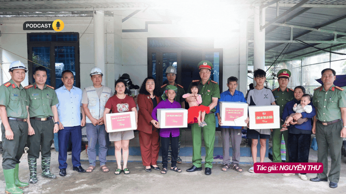 Tình người sau mưa lũ