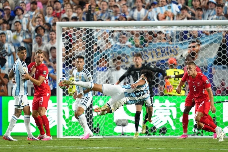 Đánh bại Thụy Sĩ, Argentina vào bán kết World Cup