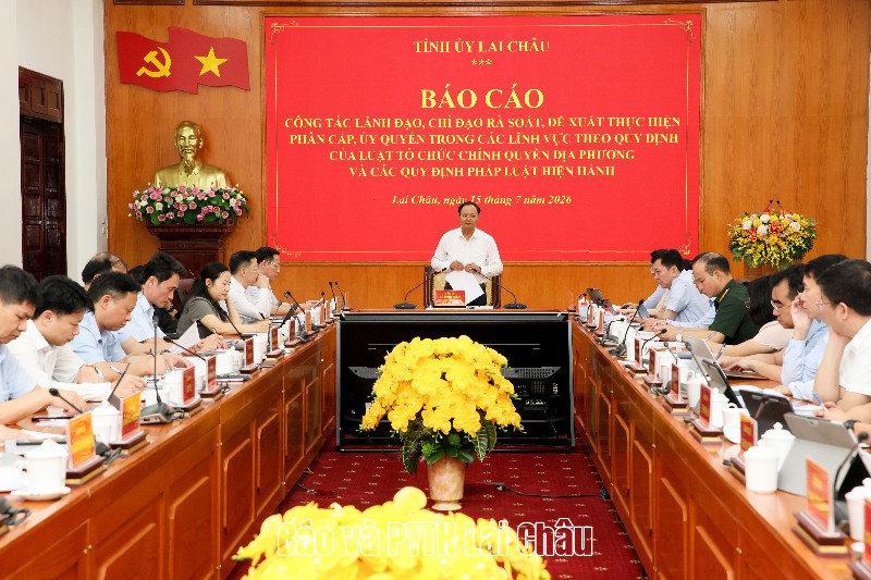 Tăng cường phân cấp, phân quyền cho các sở, ngành, địa phương 