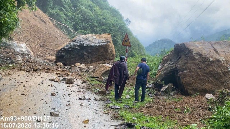 Mưa lớn diện rộng, Lai Châu cảnh báo nguy cơ cao lũ quét, sạt lở đất