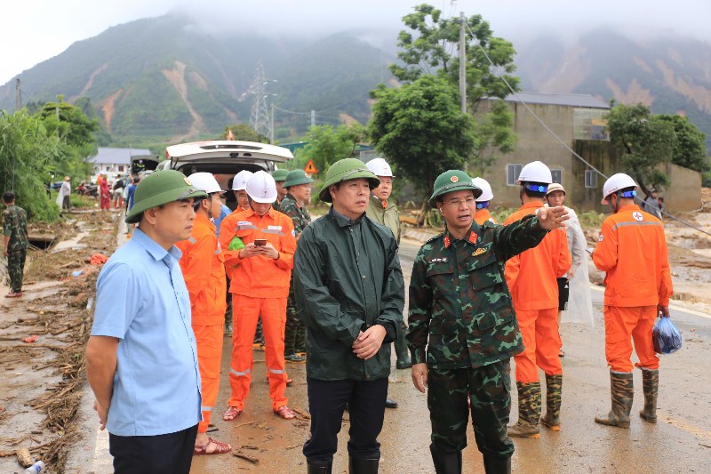Chủ tịch UBND tỉnh tiếp tục chỉ đạo tăng cường công tác phòng, chống, ứng phó và khắc phục hậu quả thiên tai
