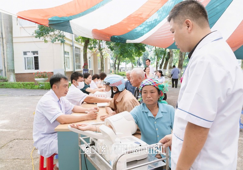 Bình Lư: Hơn 97% người dân được khám sức khỏe miễn phí