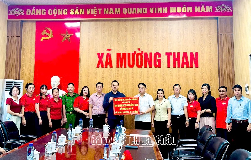 Xã Than Uyên hỗ trợ hơn 392 triệu đồng giúp nhân dân xã Mường Than khắc phục hậu quả thiên tai