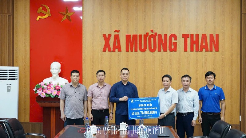 VNPT Lai Châu trao 70 triệu đồng hỗ trợ đồng bào vùng lũ Mường Than